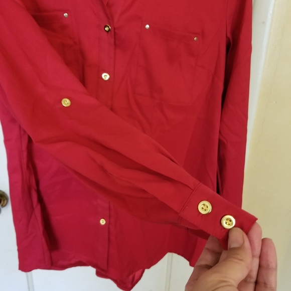 Rich Red button up w gold details - Picture 4 of 5